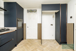 Photo 18- click for photo gallery